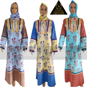 Femmes grande taille modeste à manches longues coton imprimé Jalabiya robe brodé cou conception en gros correspondant Hijab Ramadan - Product Image 2
