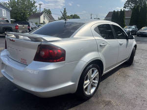 รถมือสองสภาพดี ปี 2011 ดอดจ์ เอว์เวอร์เจอร์ รุ่น He-at พวงมาลัยซ้าย - Product Image 4