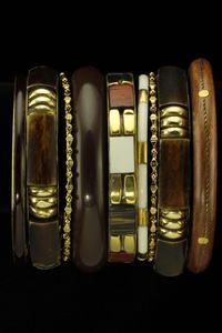 Bracelet en bois pentagramme rétro de qualité supérieure, design large et exagéré avec rivets, fait main, moderne, étanche, accessoire unisexe - Product Image 6