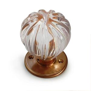 4 boutons de tiroir en quartz, poignée de porte en pierre naturelle, forme et taille personnalisées, couleur personnalisée, pierre hautement polie, fabriqué en Inde - Product Image 3