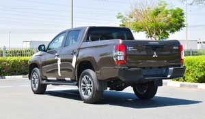 Mitsubishi L200 AWD 2023 USADO, Volante a la Izquierda, 5 Plazas, Asientos de Cuero, ACC - Product Image 2
