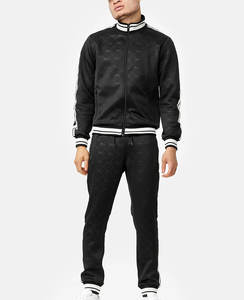 Personalizado verano nailon poliéster 2 piezas Jogging traje cortavientos chaqueta pantalones cortos conjuntos para hombres chándales de algodón transpirable - Product Image 5