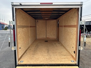 2022 Welllss <span class=keywords><strong>Cargo</strong></span> Steel 7x14 Remorque <span class=keywords><strong>Cargo</strong></span> fermée avec porte de rampe Semi-remorque à lit plat et remorque à benne basculante pour camions