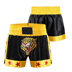 Gants de boxe confortables avec logo personnalisé de haute qualité 100% Satin unisexe pour MMA et Muay Thai - Product Image 2