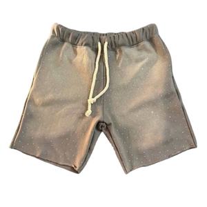 Nuevos shorts para hombre con lavado ácido, shorts personalizados 100% algodón French Terry, lisos, de tela gruesa, con pedrería, a precio económico. - Product Image 3