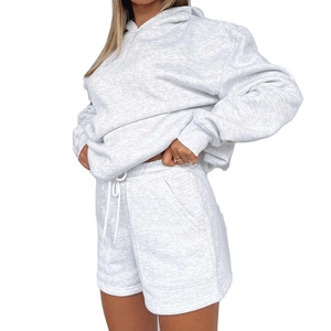 Ensemble deux pièces pour femmes d'été, logo personnalisé, style streetwear, short et crop top décontracté, 2026 - Product Image 3