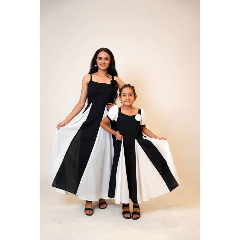 crochet dress straps Shag | Chic Crochet Dresses for Resort & Vacation Wear Men's Short Sleeve Dress this dress is made model-olivia size:6Y