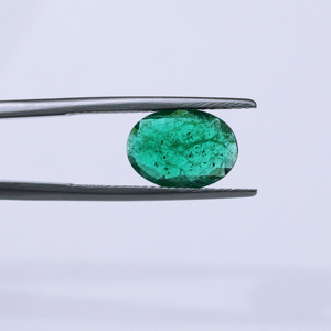 Gema de Esmeralda Natural de Zambia de Alta Calidad, 2.15 CT, Corte Ovalado, Color Verde Medio, Piedra de Nacimiento de Mayo, para Hacer Anillos y Colgantes - Product Image 3