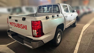 Limpio seminuevo de segunda mano de La MITSUBISH-I 2.5D MT MY2025 - Product Image 5