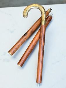 Bastón de Madera Tradicional que Refleja la Artesanía Hereditaria con una Construcción Sólida y un Estilo de Diseño Elegante - Product Image 5