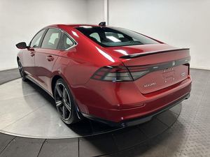 Clean 2023 Hon-da A_ccord ไฮบริดสปอร์ต FWD - Product Image 4