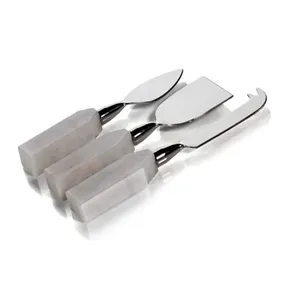 Juego de rebanador de queso y cuchillo para mantequilla en acero inoxidable con elegante cabeza dorada y mango blanco Perfecto para bodas y vajilla - Product Image 2