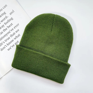 Gorro cálido y elástico de Color sólido con diseño de puño plegable para invierno Uso diario al aire libre Hombres Mujeres Ajuste cómodo - Product Image 2