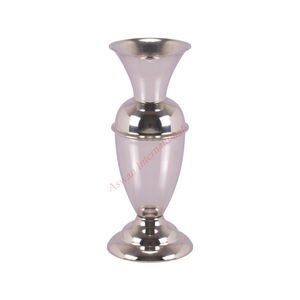 Vases à Fleurs en Métal Aluminium Faits à la Main Forme Personnalisée avec Design Moderne Finition Couleur Or Vases Décoratifs Durables de Qualité - Product Image 6