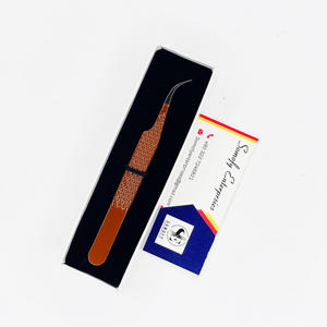 Pince à cils japonaise à large pointe en fibre incurvée en acier inoxydable brun foncé dernière application technique - Product Image 6