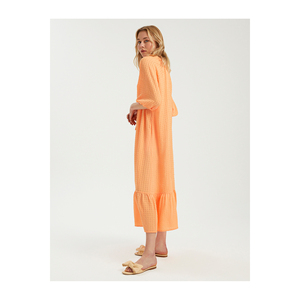 Vestido de Mujer con Corte Holgado y Detalle Fruncido, Alta Calidad, Hecho en Turquía - Product Image 1