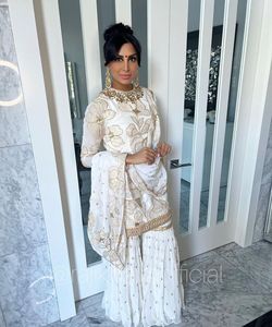 Robe en crêpe économique pour un usage quotidien Style modeste avec design imprimé vibrant Volant Détails à volants ludiques Long Everyday Glam - Product Image 3