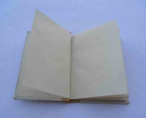 Carnet de voyage personnalisé en papier de banane avec impression de design sur la couverture - Product Image 2