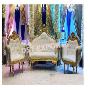 Ensemble de canapé de scène de mariage indien pour couple ensemble de canapé de marié de mariée finition dorée ensemble de canapé en or blanc pour scène de mariage - Product Image 1
