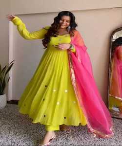 Salwar Kameez de Chifón con Bordado Resham y Pedrería para Verano, Vestido Elegante de Seda/Algodón para Fiestas - Product Image 1