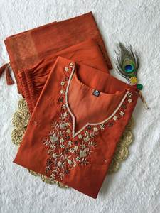 Conjunto Kurti de Viscosa Chinon Bordado Elegante y Festivo para Mujer, Estilo Moderno, Salwar y Dupatta, Colección Étnica al por Mayor - Product Image 5