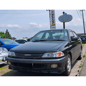 Usado To-yota Carina automático ideal para la conducción en ciudad y carretera, excelente manejo en carretera y comodidad - Product Image 2