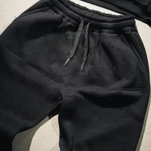 Bajo MOQ Venta caliente Rhinestone Chándales en nuevo stock Precio barato Hombres Rhinestone Chándales para adultos - Product Image 3