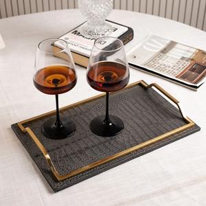 Elegante Bandeja de Servir de Metal Hecha a Mano, Apta para Lavavajillas y Ecológica, para Decoración Tradicional Moderna India, Agrega Encanto Festivo - Product Image 1