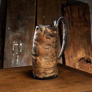 Taza de Cuerno Vikingo de Lujo Hecha a Mano de 600 ml con Base de Madera, Impermeable, para Fiestas, Precio al por Mayor, Rani Industries - Product Image 1