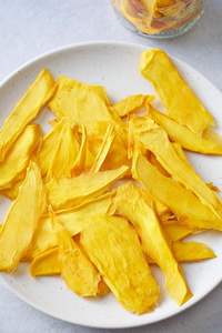 Segments de mangue séchée douce, qualité supérieure, budget-Friendly, riche en vitamine C, vendeur chaud du Vietnam - Product Image 2