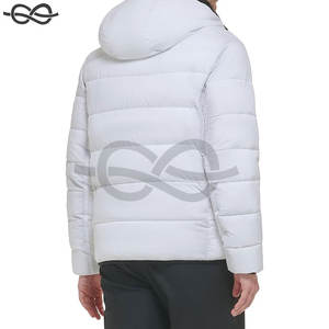 Abrigo de invierno para hombre, chaqueta elástica acolchada con capucha de Sherpa para un clima frío cálido y cómodo - Product Image 2
