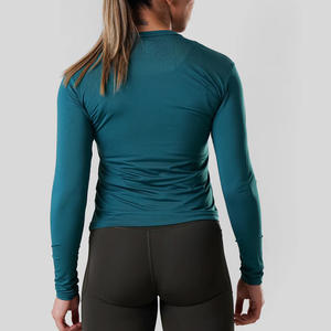 T-shirt de course à pied respirant pour femmes professionnelles pour la salle de sport et l'extérieur Fabriqué pour le confort et le style - Product Image 2