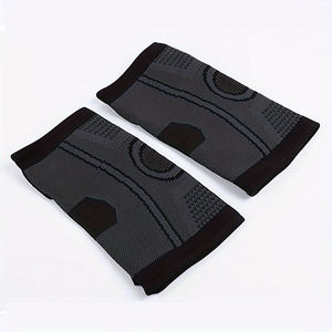 Lot de 2 coudières respirantes avec sangles de compression antidérapantes pour le sport et la remise en forme, protection anti-entorse, utilisation intérieure/extérieure - Product Image 3