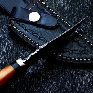 Cuchillos de Supervivencia Bowie de Acero de Damasco con Mango de Madera Natural de Alta Calidad Personalizados al por Mayor Hechos en Pakistán - Product Image 4