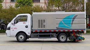 Very Cheap Price <b>Mini</b> Road Sweeper Truck with Efficient Sweeping Brushes for Urban Road and Rural Street Cleaning - Product Image 4
