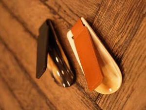 แตรรองเท้าหนังควายแท้ขัดเงาด้ามจับสั้นและยาวงานหัตถกรรม - Product Image 5