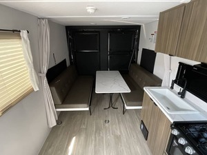 Nouvelle caravane de camping F-o-r-e-s-t R-i-v-e-r Wildwood Fsx 260RTK 2026 à vendre pour le camping et les voyages - Product Image 2