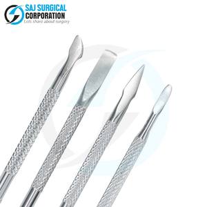 OEM Pousse-cuticules au design simple et classique, lot de 4 pièces en acier inoxydable personnalisable avec logo, commande en gros pour salons de beauté et détaillants CE - Product Image 2