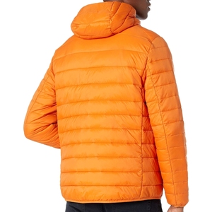 Chaqueta acolchada de diseño personalizado OEM Chaqueta acolchada de manga larga de último diseño más vendida Chaqueta acolchada de moda para hombre - Product Image 3