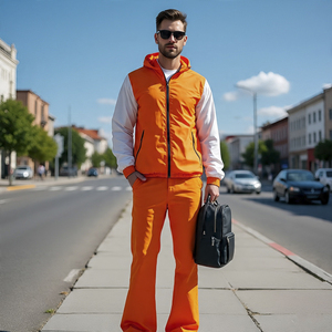 Survêtements unisexe Survêtement coupe-vent pour homme avec pantalon évasé Ensemble de vêtements de sport personnalisés Tissu léger pour Fitness Street Style - Product Image 5