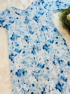 Kurti ethnique de qualité supérieure pour femmes en 5 imprimés vibrants Détails artisanaux et belles couleurs au meilleur prix d'Inde - Product Image 4