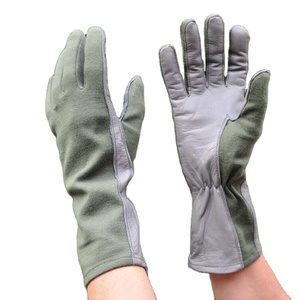 Guantes de Piloto Nomex Verde Salvia de Primera Calidad - Product Image 1
