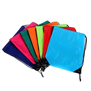 GAF Logo personnalisé de l'usine Sac à dos en polyester à cordon bon marché Sac à dos promotionnel en satin à cordon pour hommes et femmes - Product Image 4
