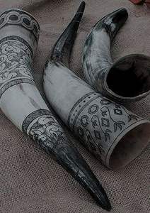 El mejor cuerno para beber, cuerno de búfalo artesanal natural con estilo religioso pulido y tallado para la decoración del hogar - Product Image 2