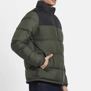 Veste matelassée sortie d'usine OEM ODM avec logo personnalisé Manteau d'hiver matelassé chaud pour l'extérieur - Product Image 3