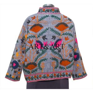 Veste courte bohème pour femme en coton tricoté doux fait à la main, broderie Suzani matelassée, couleurs personnalisées - Product Image 5