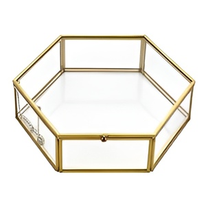 Boîte à bijoux en verre en laiton de luxe en gros de qualité supérieure boîte d'emballage de stockage de bijoux cadre en laiton taille personnalisée en métal - Product Image 3