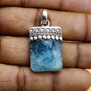 Venta al por mayor bohemio rectángulo amazonita piedra preciosa colgante de calidad superior hecho a mano collar tapa diseño bisel ajuste colgantes finos - Product Image 6