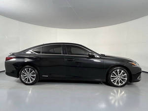 MEJOR OFERTA: Lexus ES 300-h 2020 USADO, 4 Puertas, Sedán, Volante a la Izquierda, Asientos de Cuero, Techo Solar, Sistema de Radio, Sistema de Datos, Eléctrico - Product Image 4