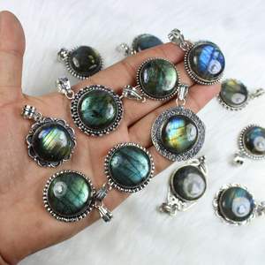 สร้อยคอจี้กลมสีเงินสำหรับผู้หญิงเครื่องรางอัญมณีลาบราดอไรต์หลายแบบสำหรับผู้หญิง - Product Image 1